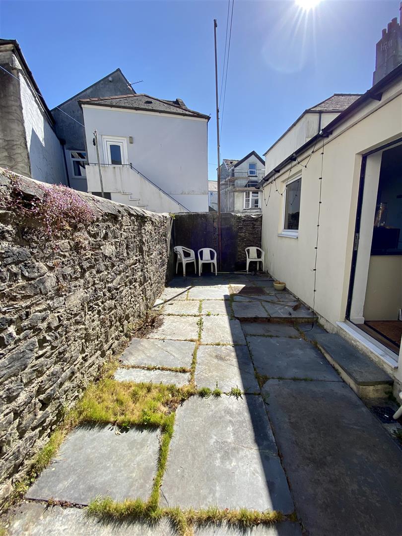 Hill Park Crescent, Greenbank, Plymouth - Image 12